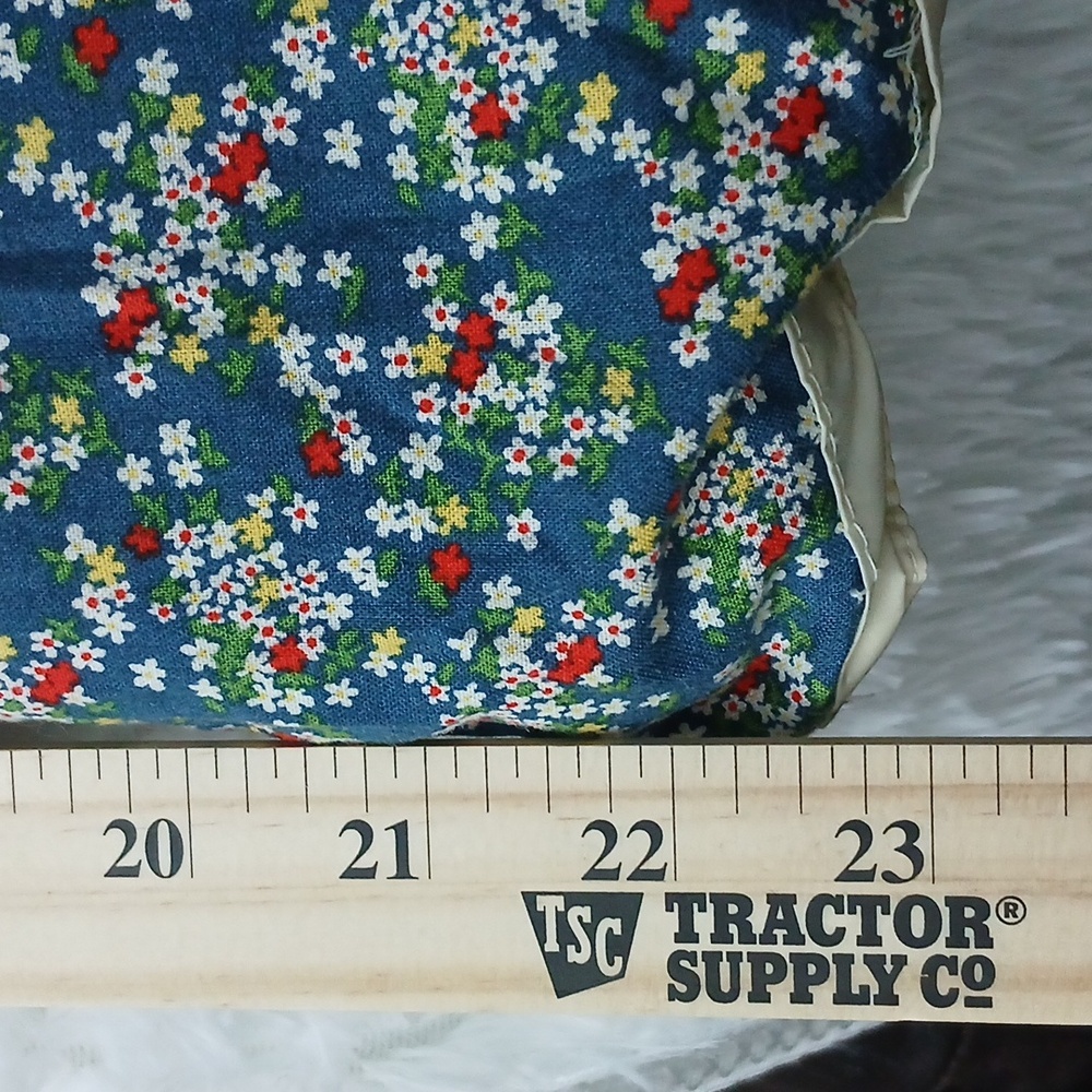 *RARE* 90s Y2K Vintage Old Navy Striped Chevron/Floral Reversible Puffer Vest - Picture 14 of 16